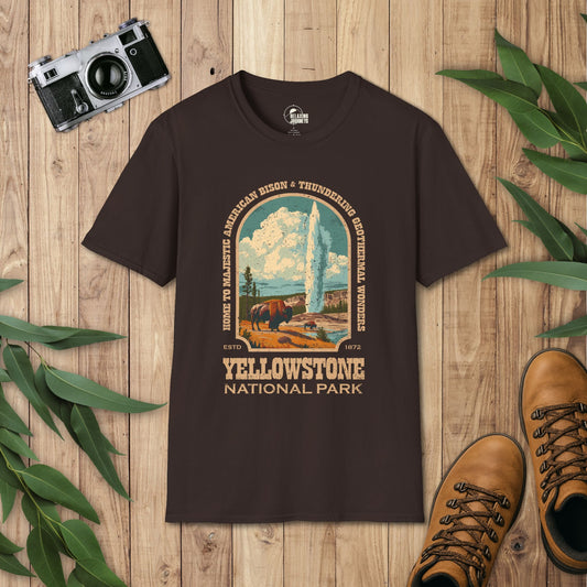 Yellowstone National Park Retro T-Shirt